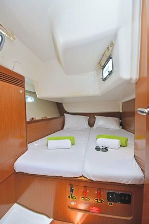 Beneteau Oceanis 43 | Belamour