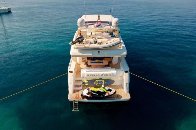 Ferretti 731 | Stella d'Oro