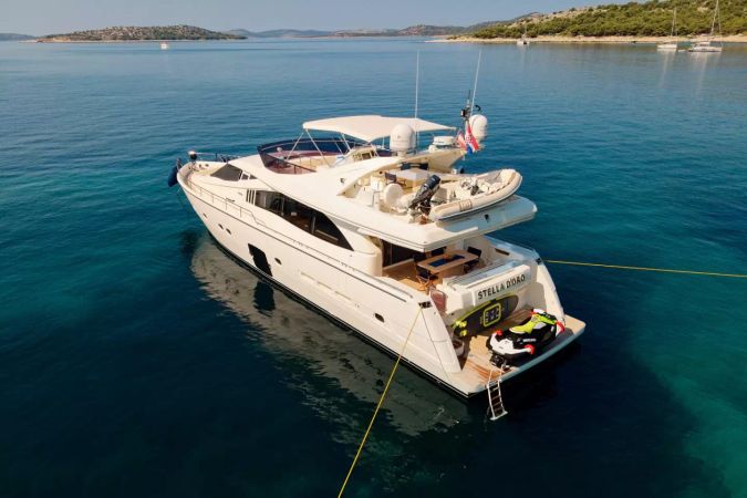 Ferretti 731 | Stella d'Oro