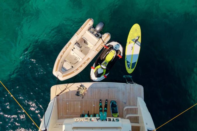 Ferretti 731 | Stella d'Oro