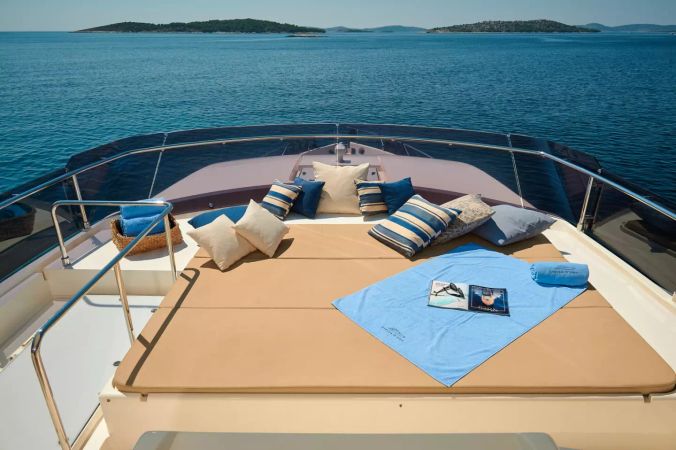 Ferretti 731 | Stella d'Oro