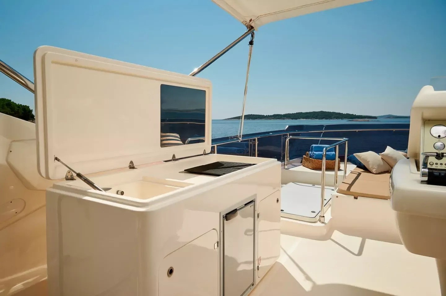 Ferretti 731 | Stella d'Oro