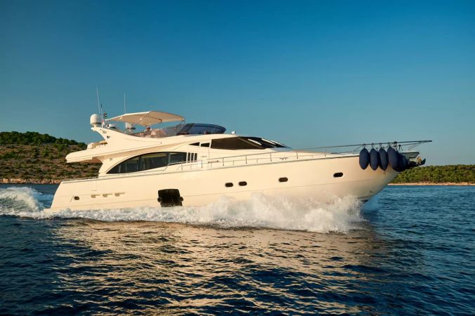 Ferretti 731 | Stella d'Oro