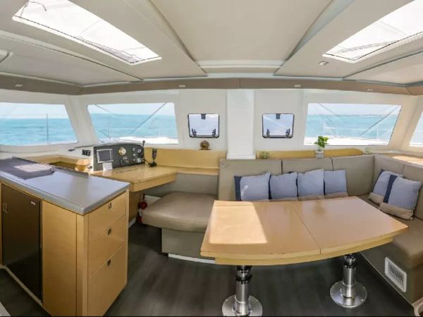 Fountaine Pajot Helia 44 | Gypse