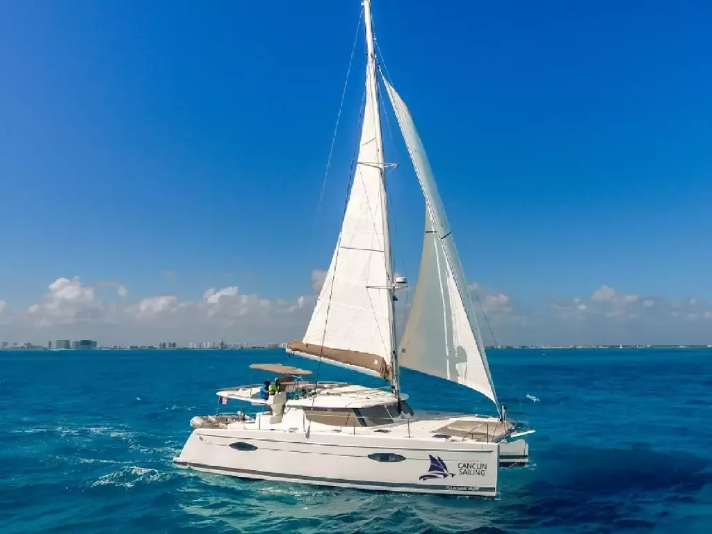 Fountaine Pajot Helia 44 | Gypse