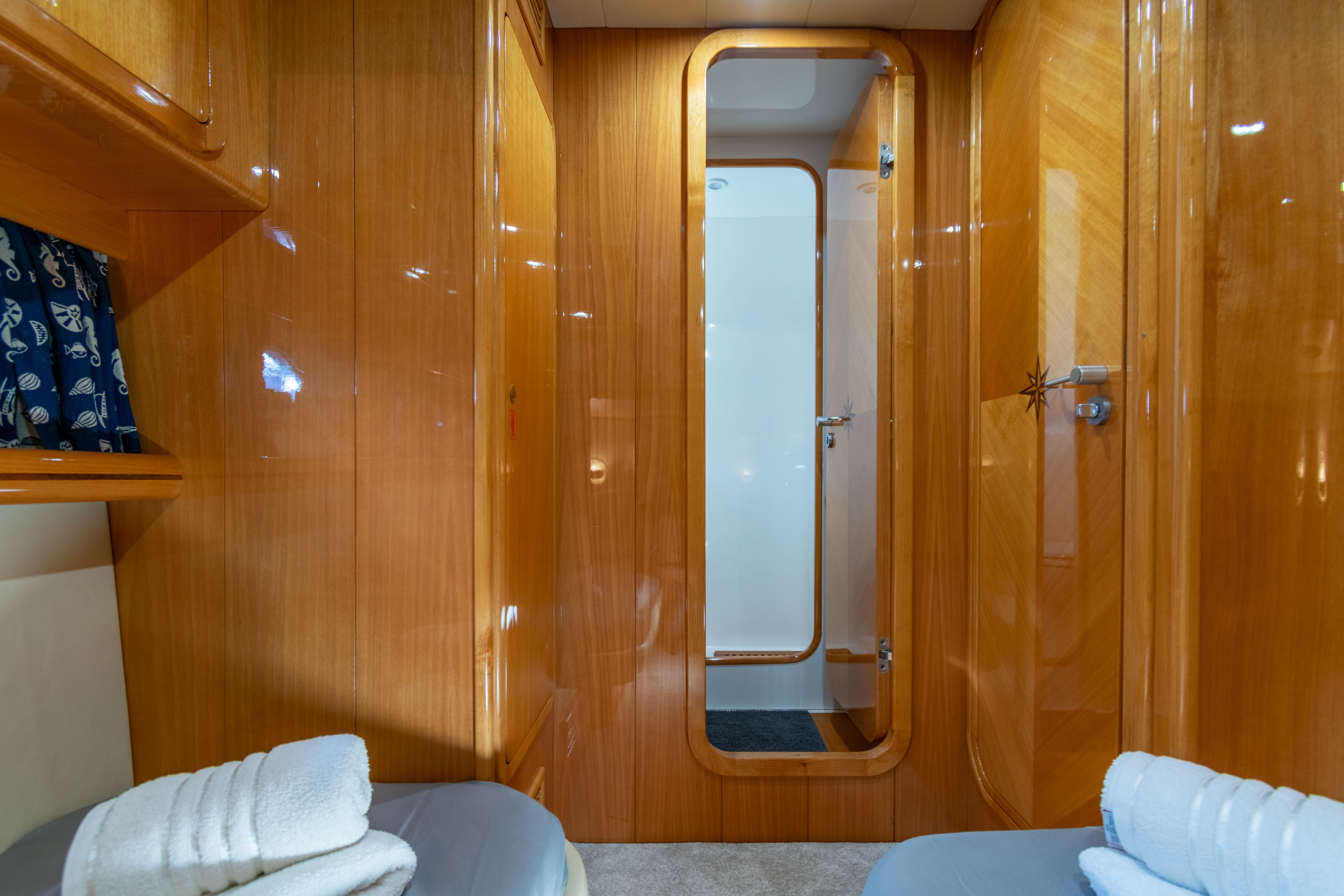 Levante 43 Fly | Alex