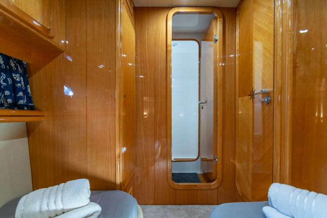 Levante 43 Fly | Alex