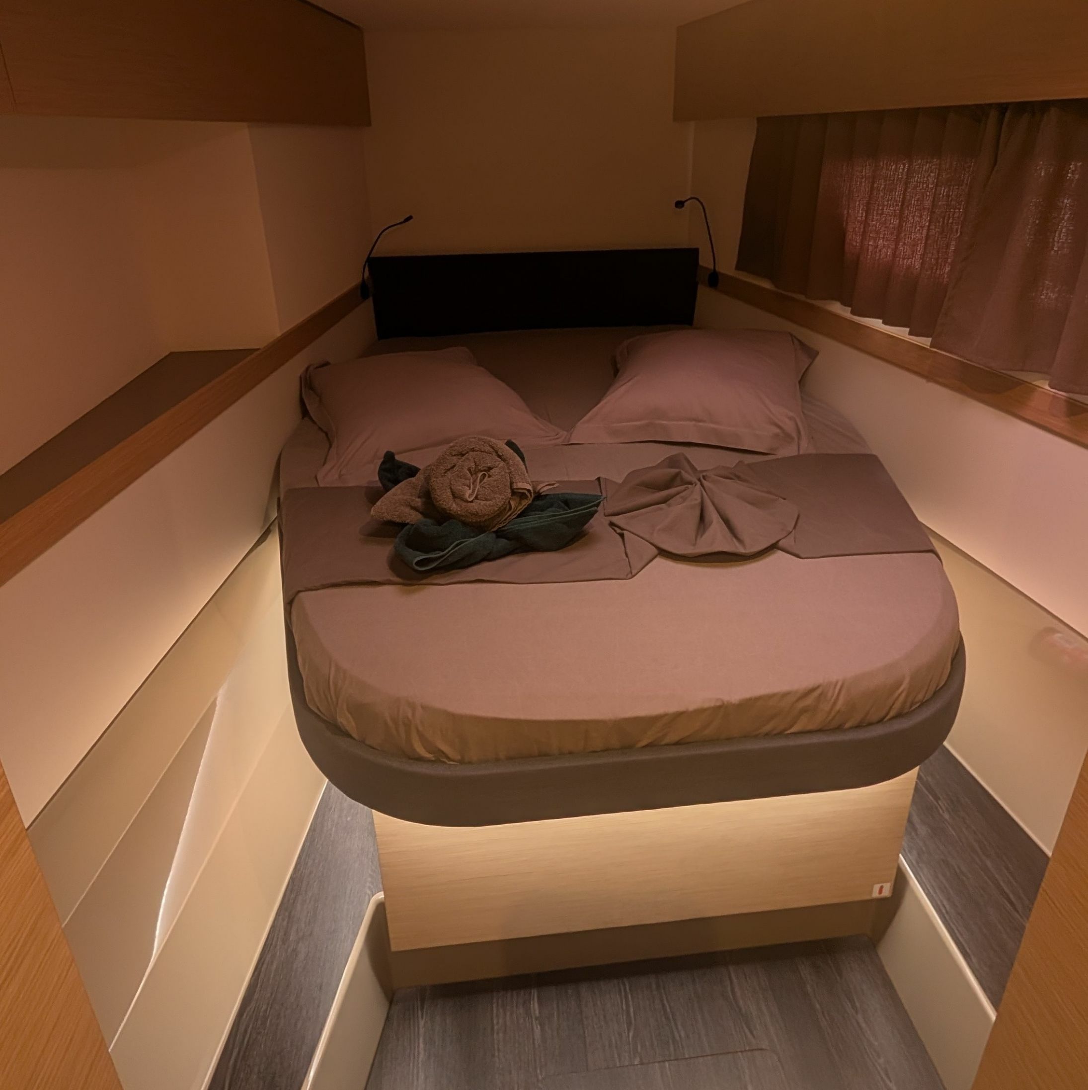 Fountaine Pajot Elba 45 | Mahana
