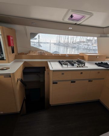 Fountaine Pajot Elba 45 | Mahana