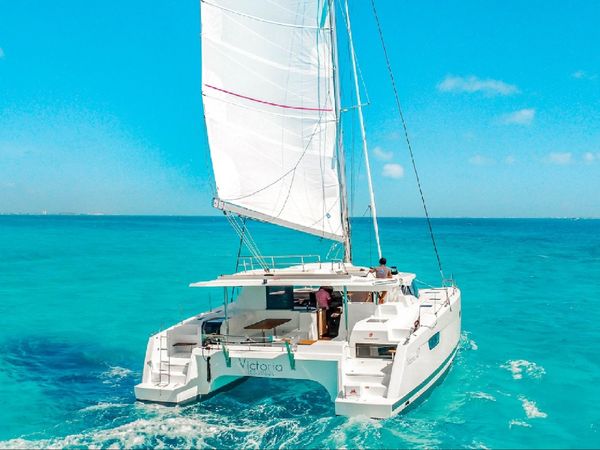 Fountaine Pajot Tanna 47 | Victoria