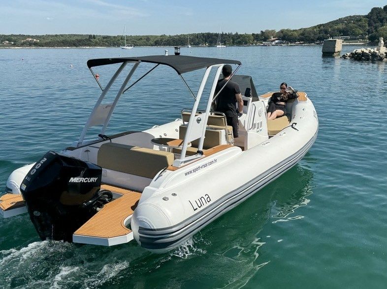 Navigati RIB 8 | Luna