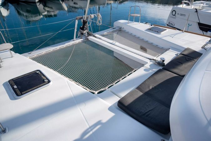 Lagoon 40 | Blue Lagoon