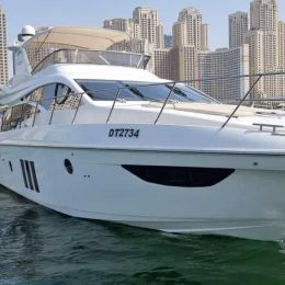 Azimut 58 | Friends
