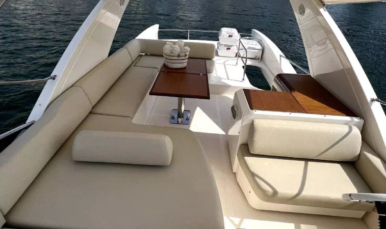 Azimut 58 | Friends