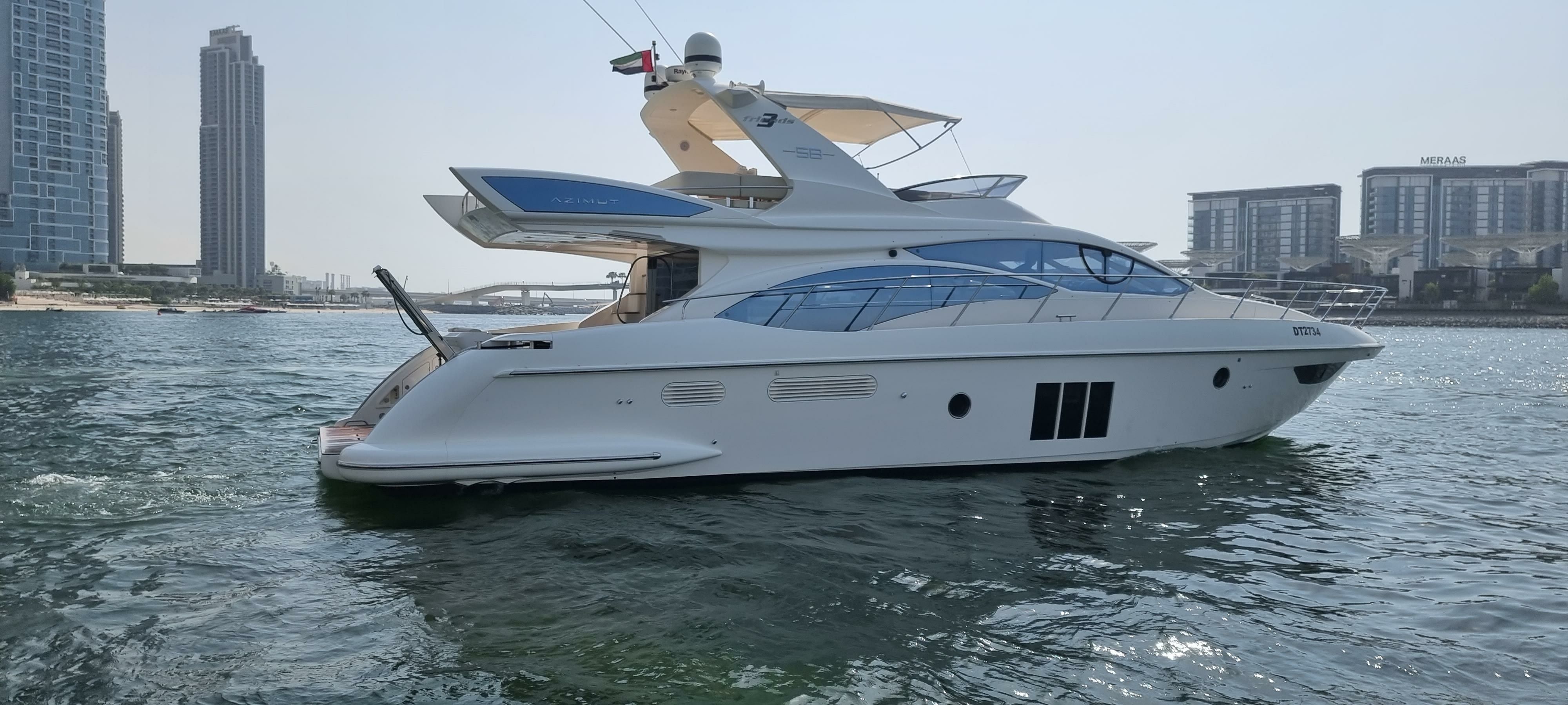 Azimut 58 | Friends