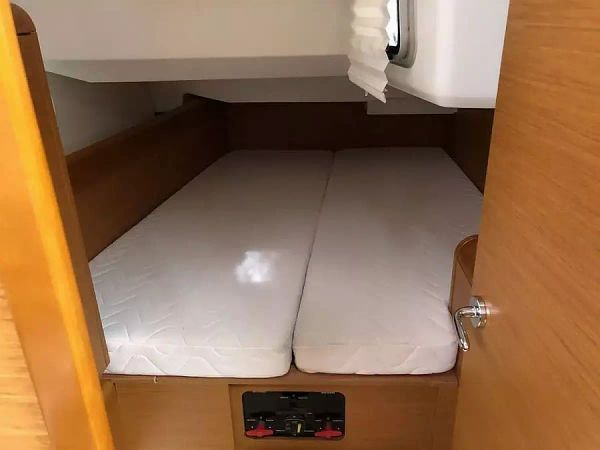 Jeanneau Sun Odyssey 449 | Orestis