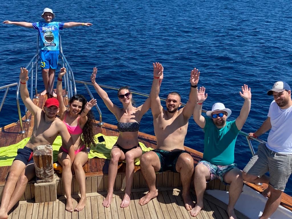 Custom Built 43 | Utopia Star