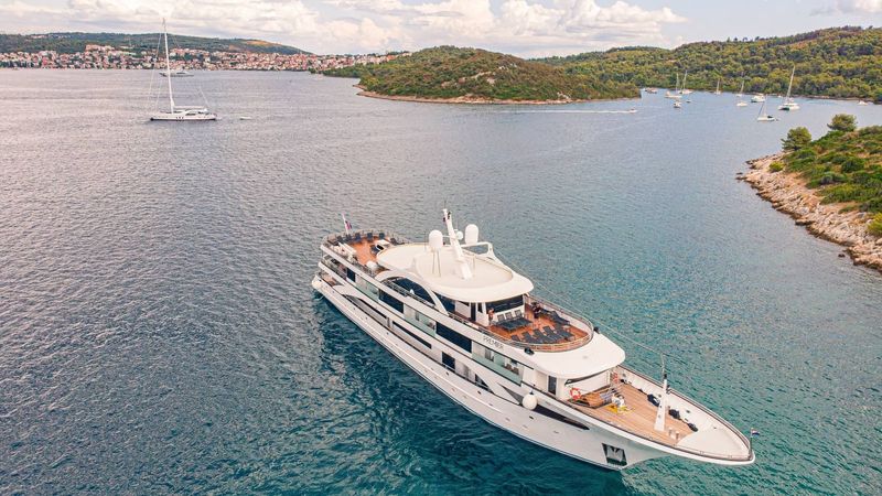 Custom Built 167 | Premier