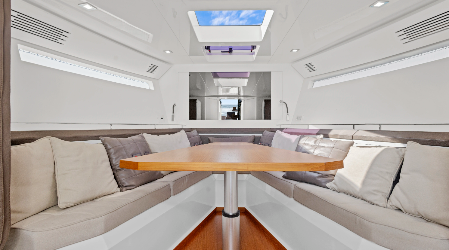 Evo Marine R 43 | Amane