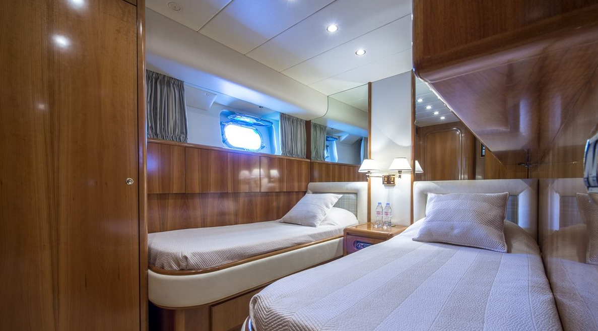 Falcon 86 | Lady Maureen