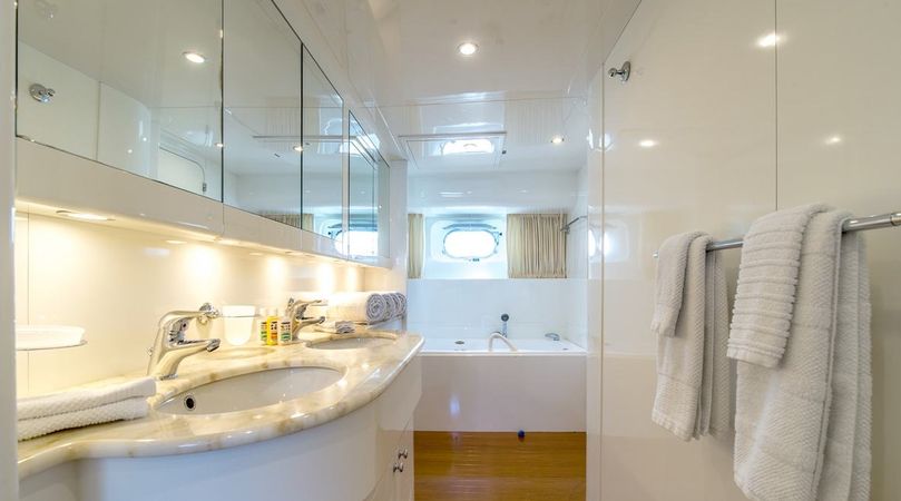 Falcon 86 | Lady Maureen