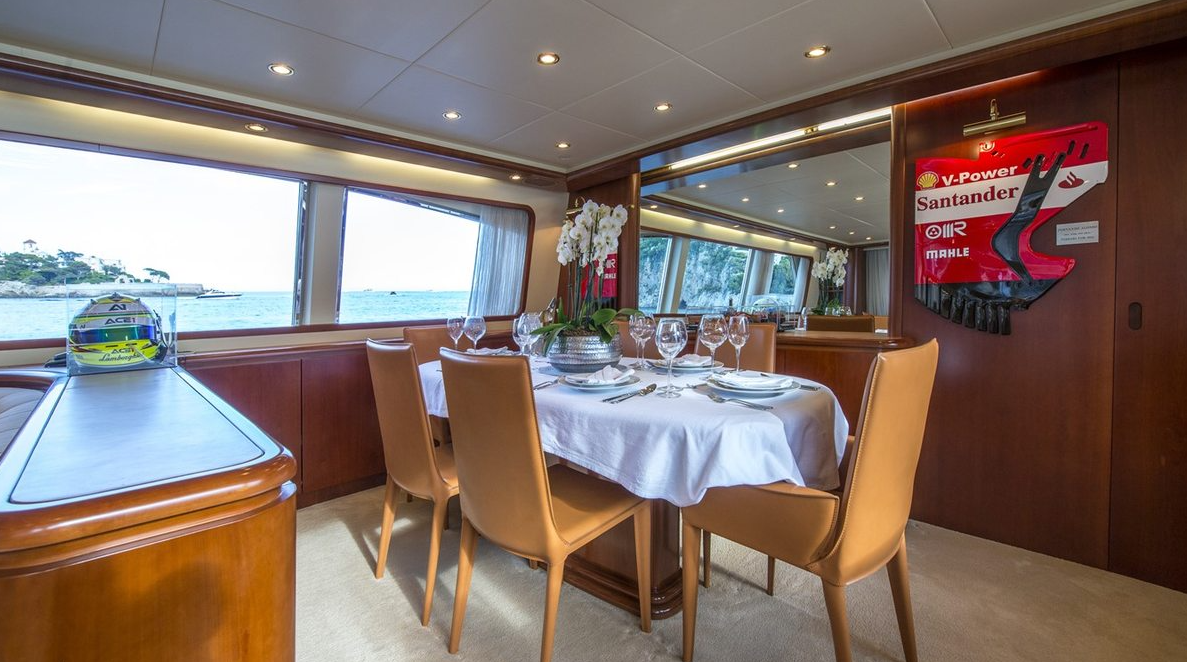 Falcon 86 | Lady Maureen