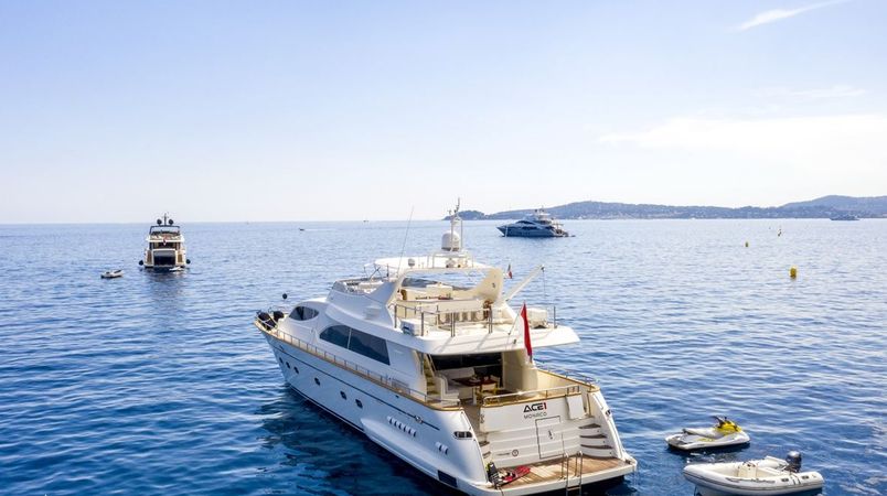 Falcon 86 | Lady Maureen