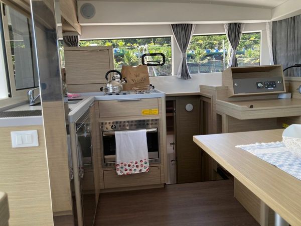 Lagoon 40 | Atmosfera W