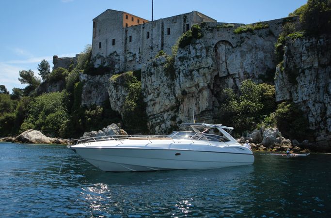 Sunseeker Superhawk 48 | Papakeecha