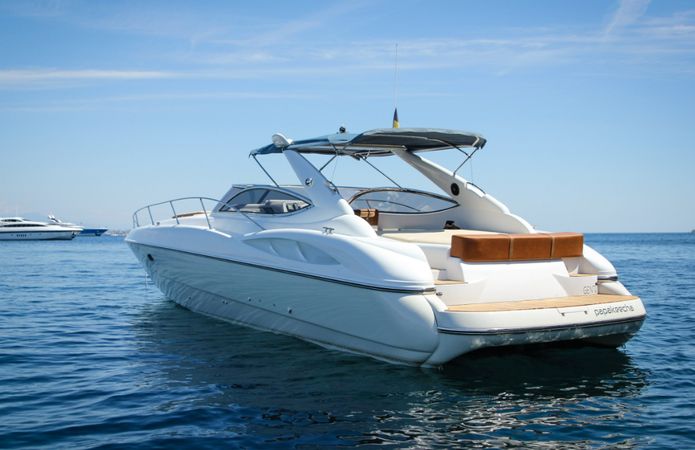 Sunseeker Superhawk 48 | Papakeecha