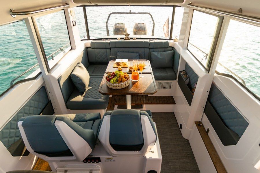 Axopar 37 XC | Character