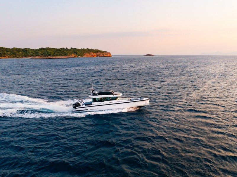 Axopar 37 XC | Character