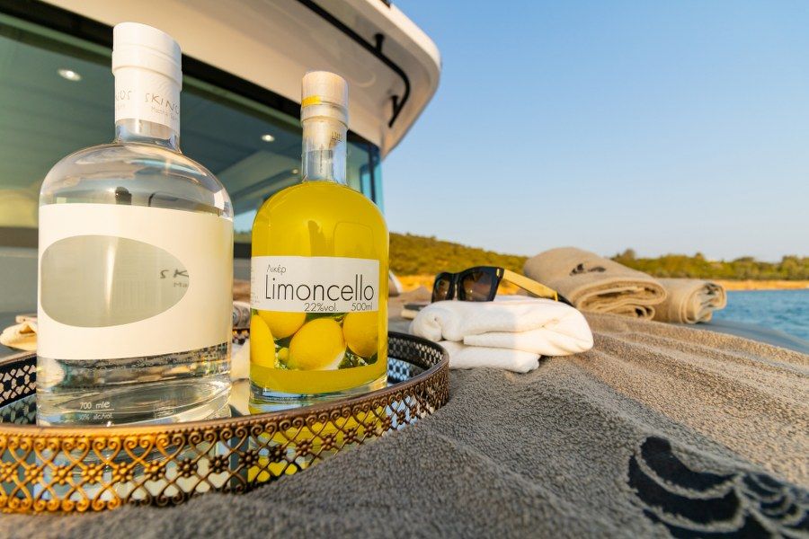 Axopar 37 XC | Character