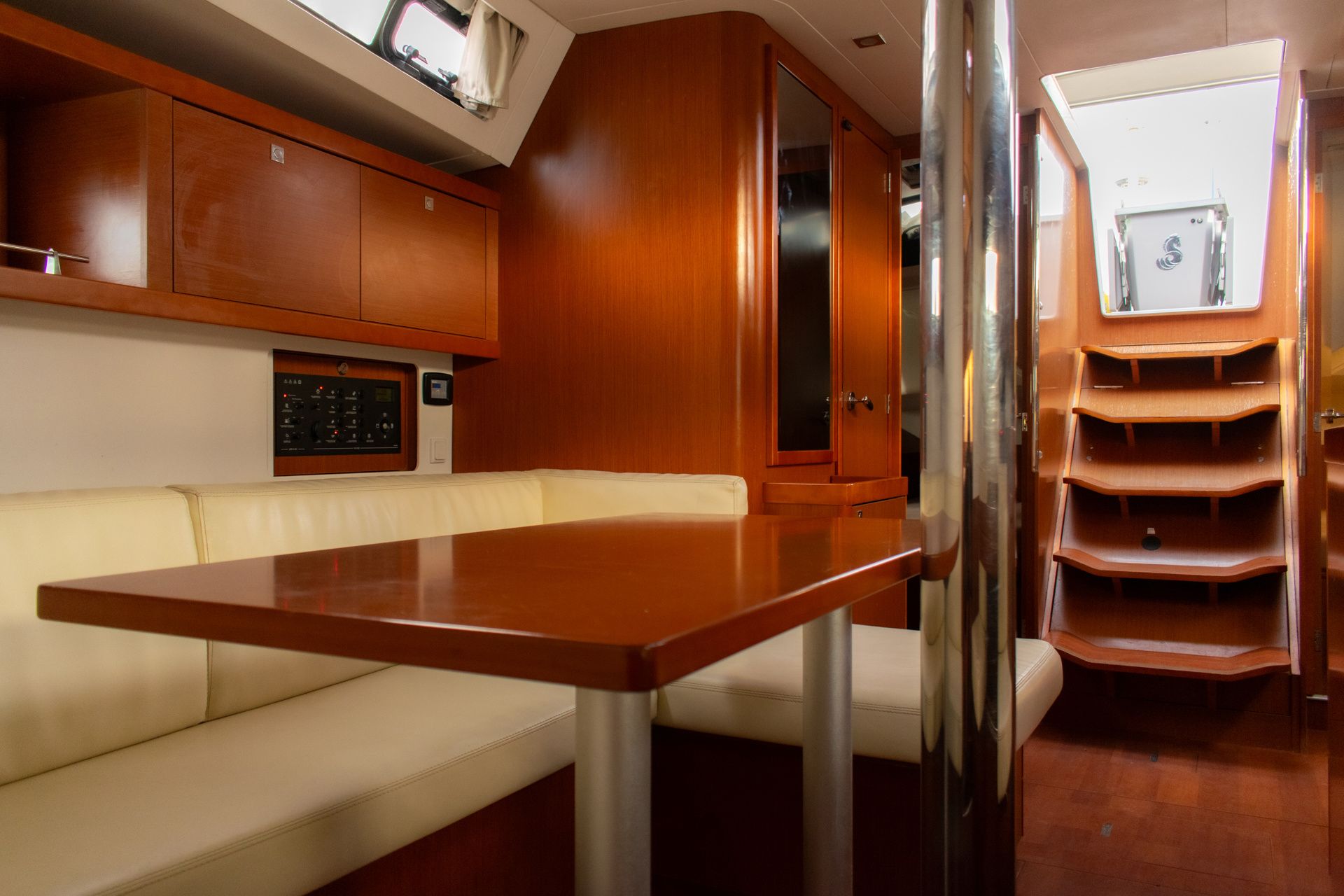 Beneteau Oceanis 41 | Beleza