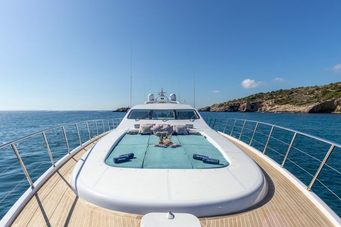 Mangusta 108 | Belisa