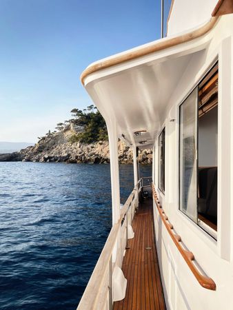 Grand Banks Custom Built | Ghimar