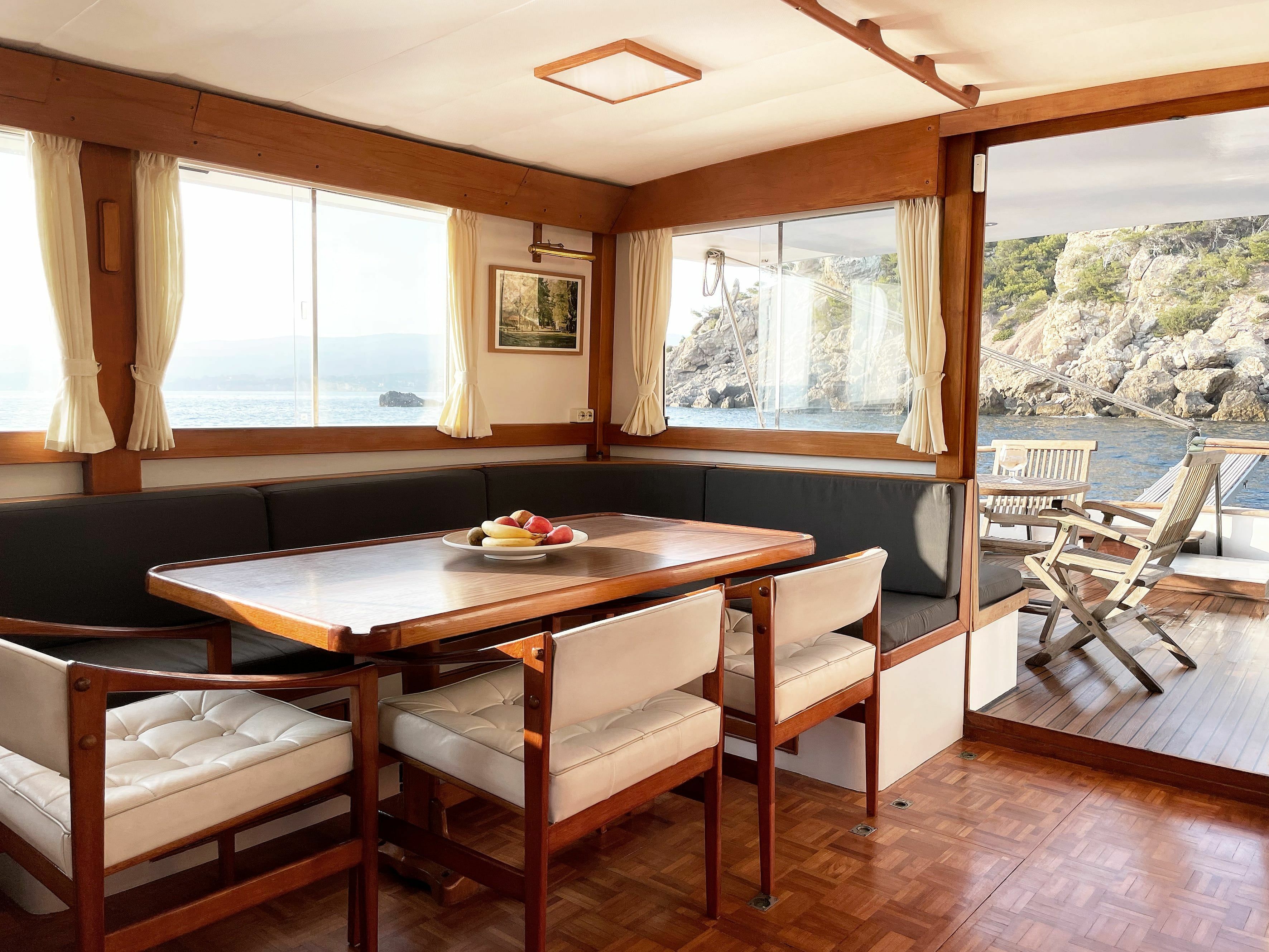 Grand Banks Custom Built | Ghimar