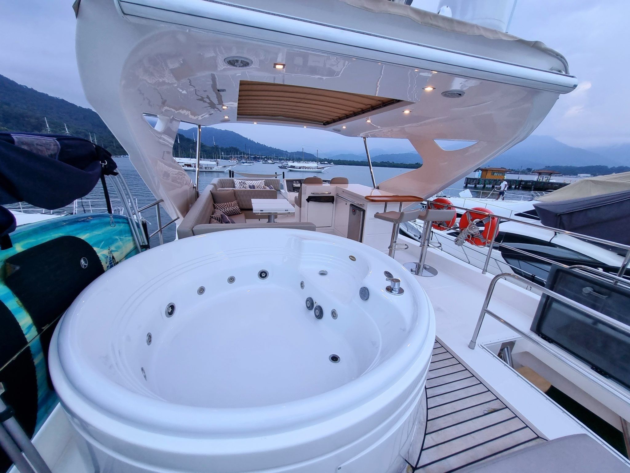 Intermarine 80 | Lucila 3