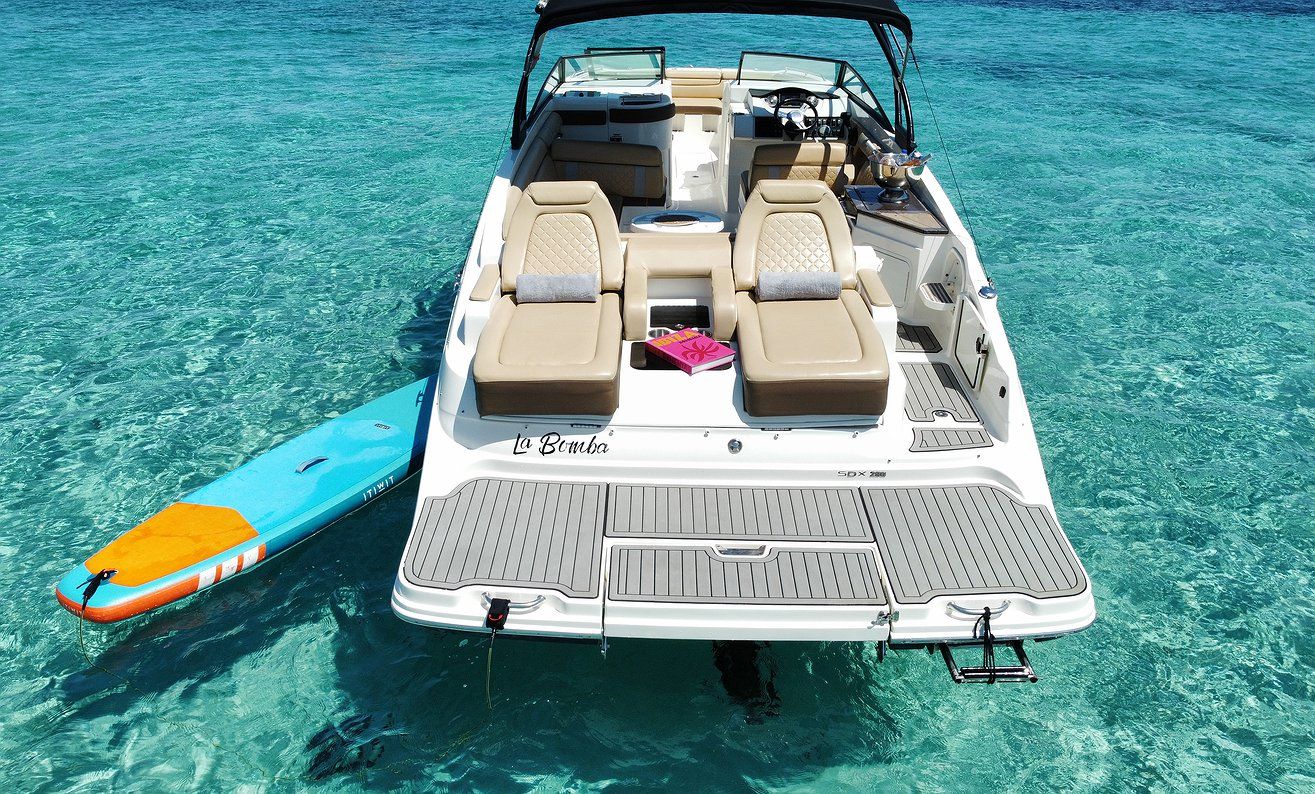 Sea Ray 290 | La Bomba