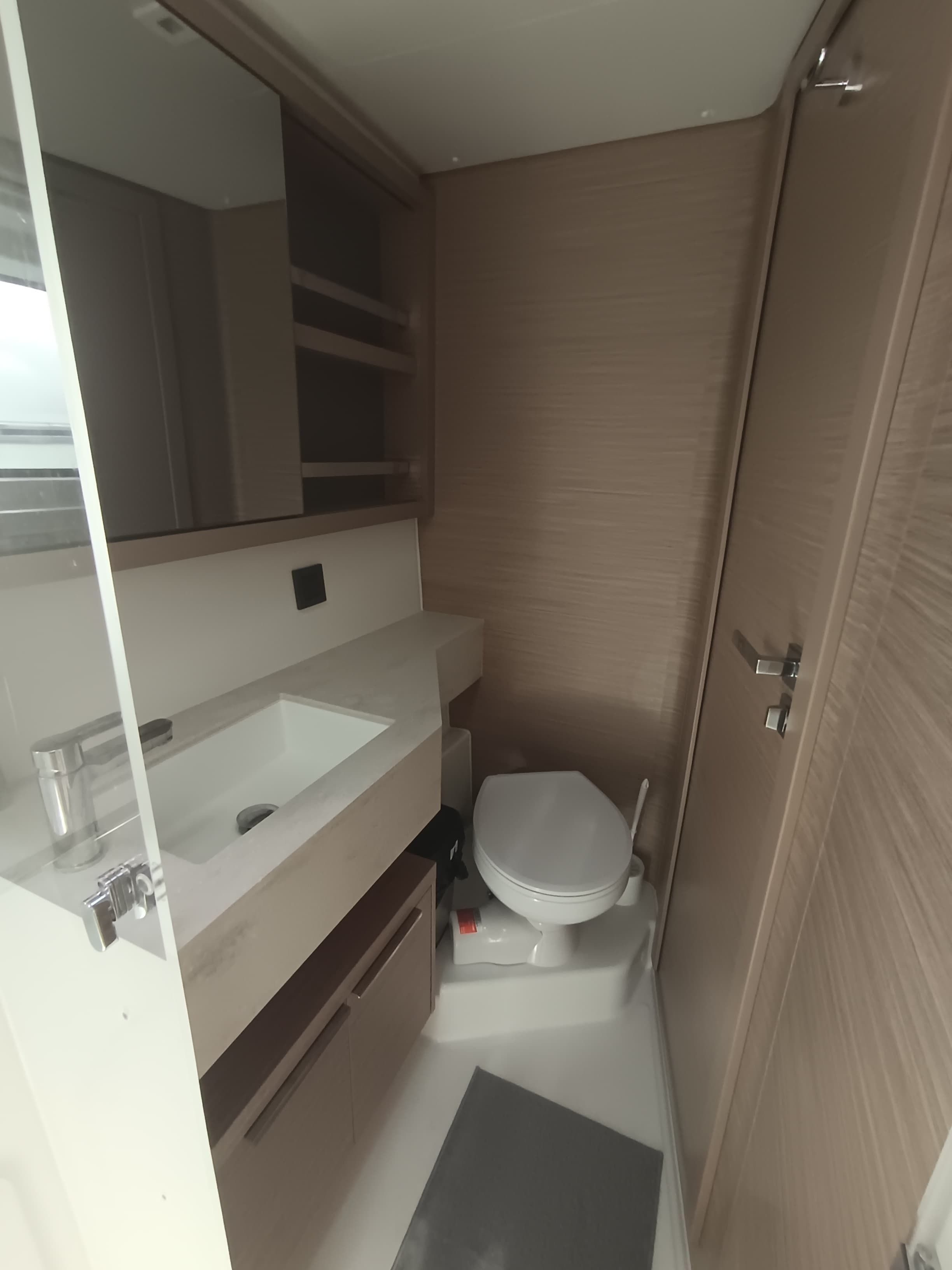 Lagoon 46 | Keep Sailing 5