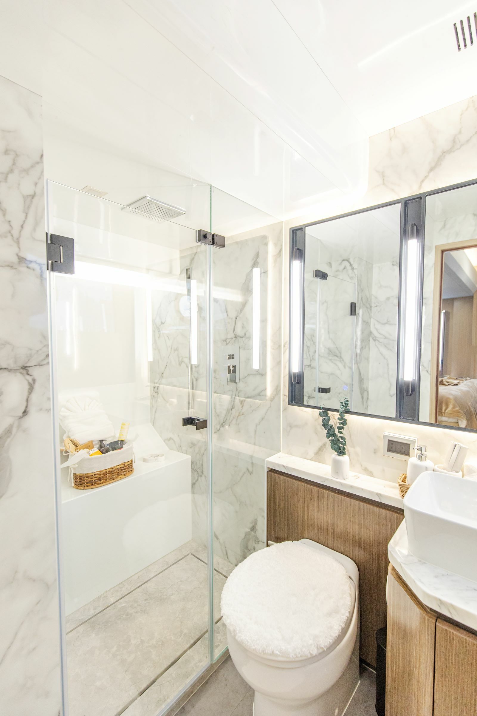 Custom Built 60 | Infinity