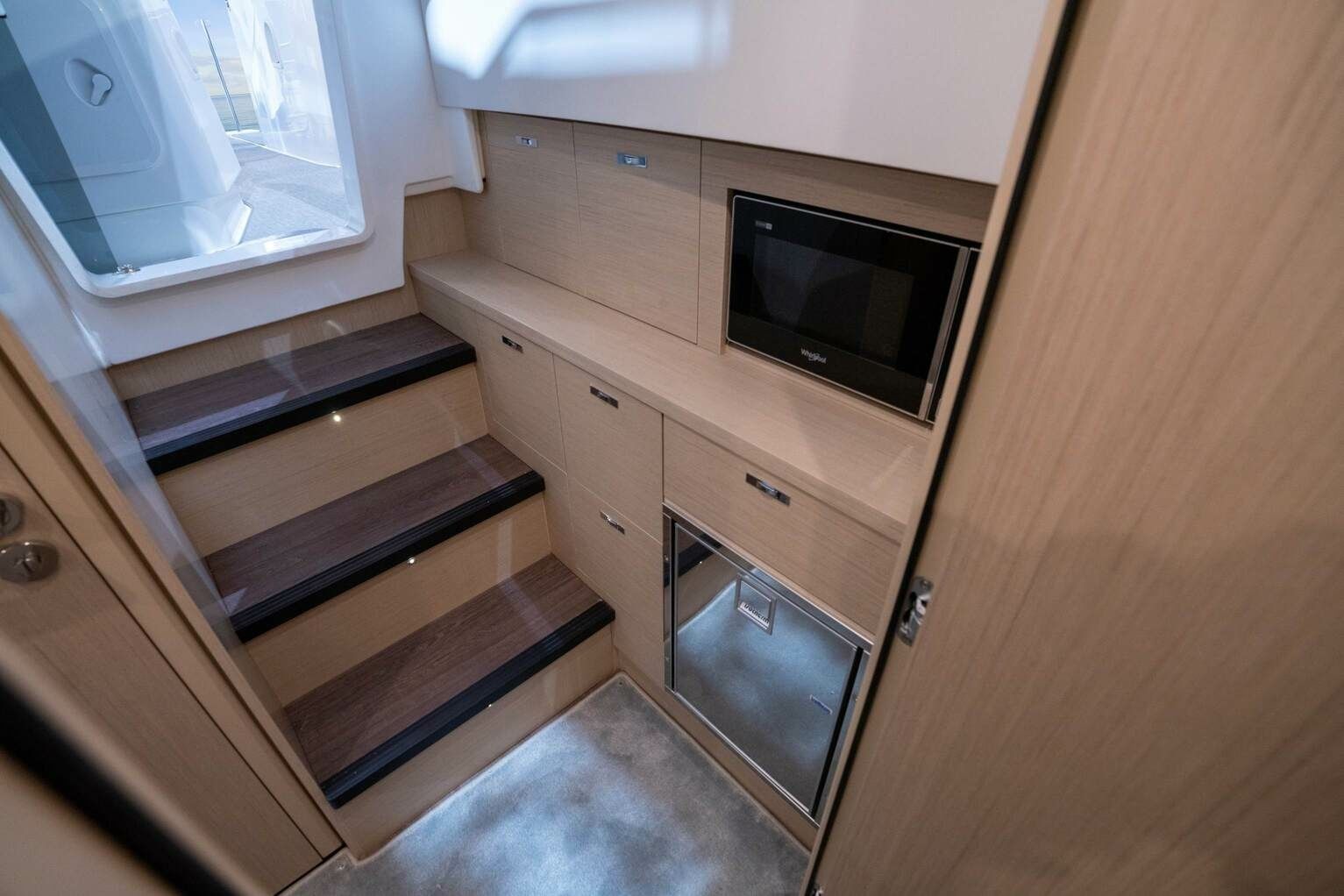 Jeanneau DB 37 | Baila