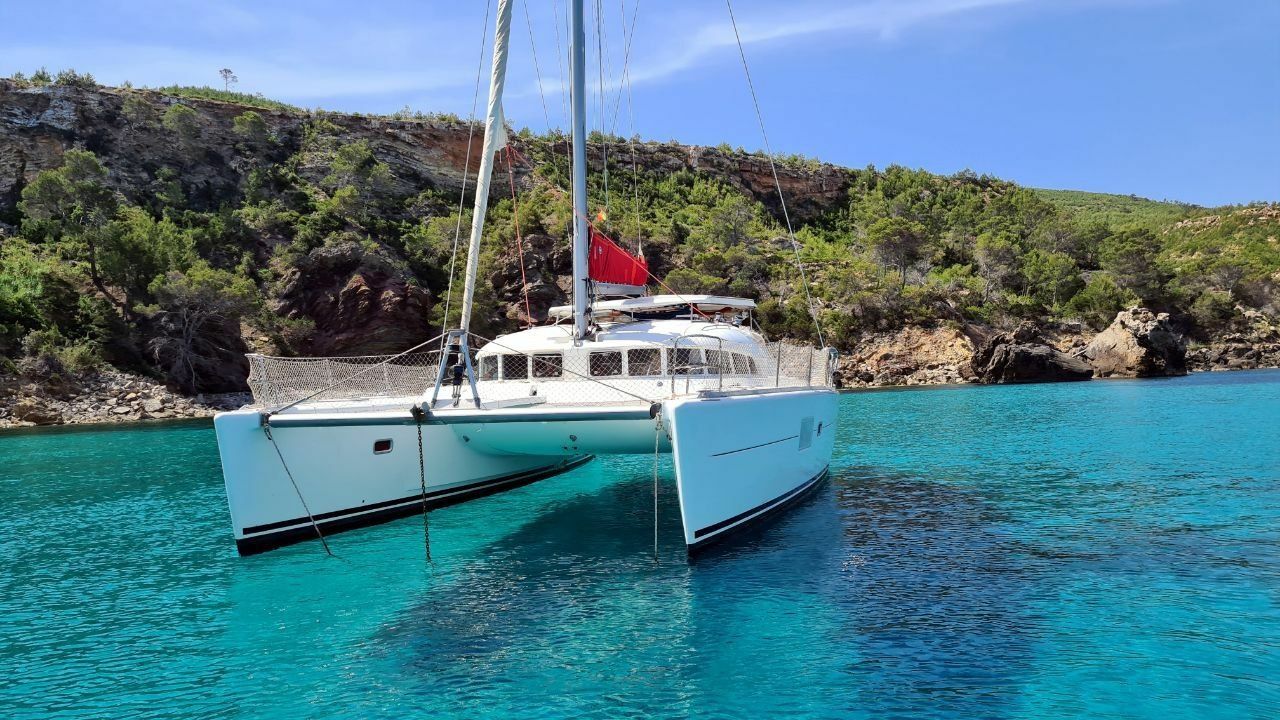 Lagoon 410 S2 | Simpli Connect