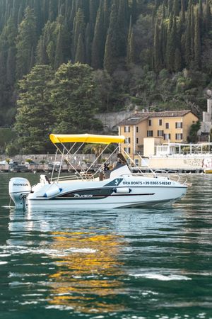 Beneteau Flyer 5.5 | Sun Deck Due