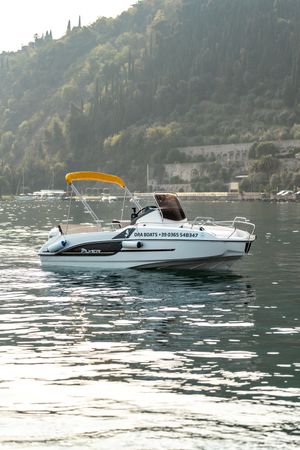 Beneteau Flyer 5.5 | Sun Deck Due