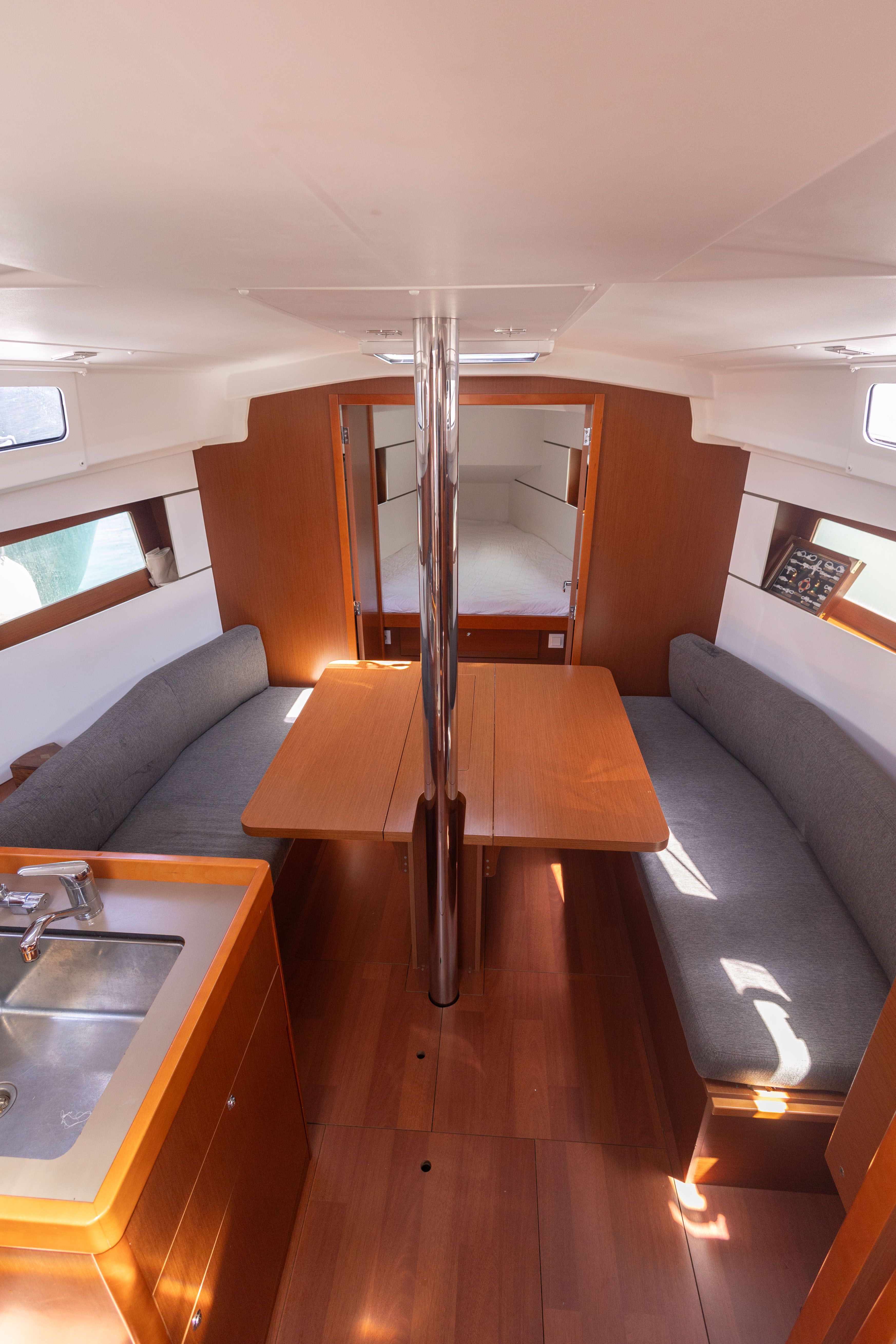 Beneteau Oceanis 35.1 | Islander
