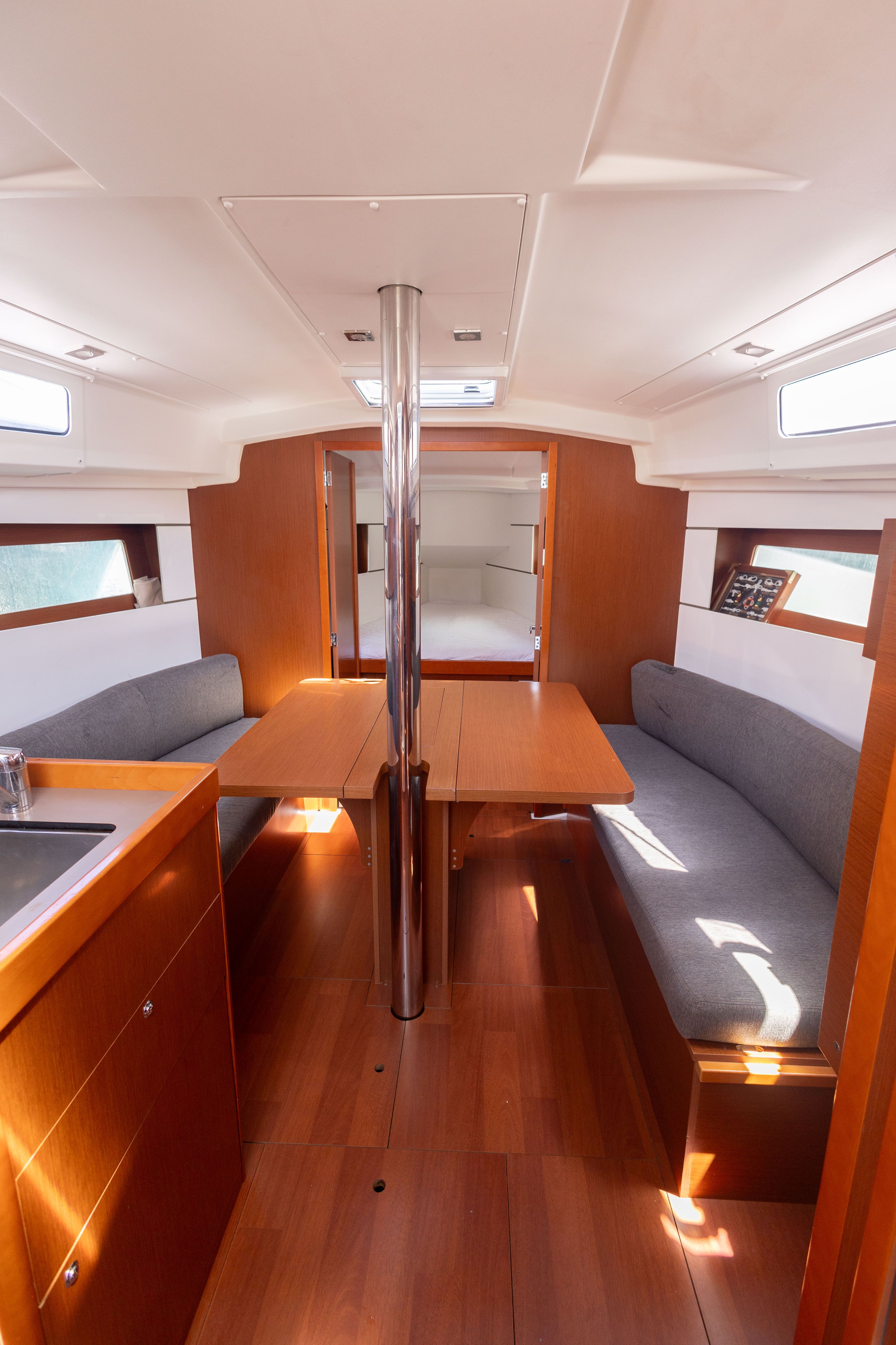 Beneteau Oceanis 35.1 | Islander