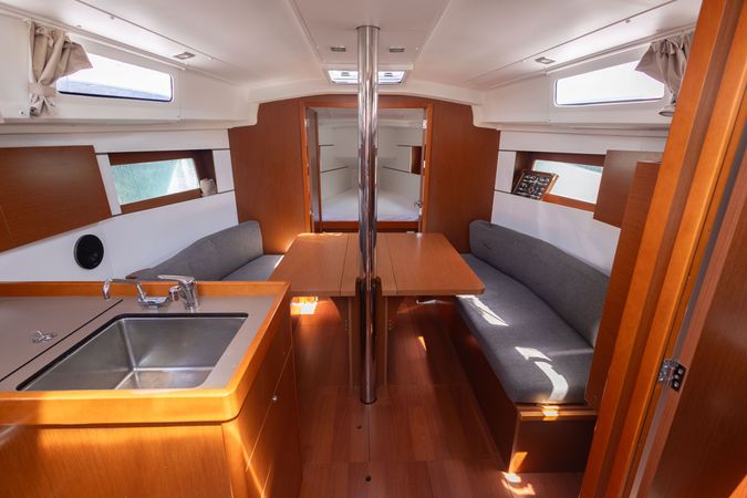 Beneteau Oceanis 35.1 | Islander