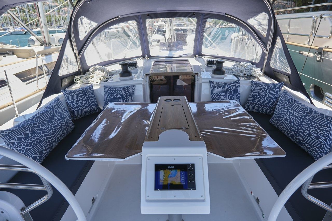 Bavaria C42 | Selene