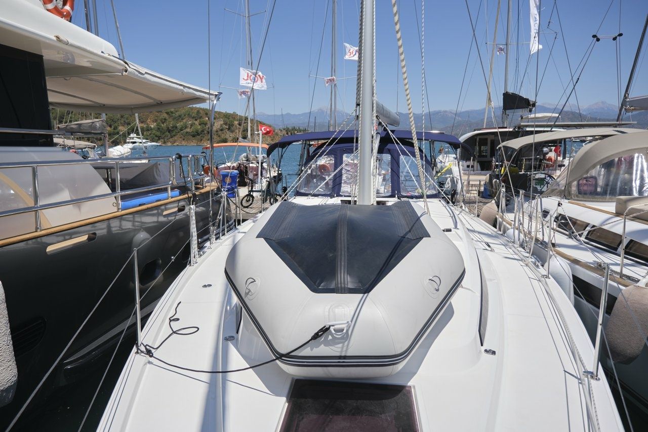 Bavaria C42 | Selene